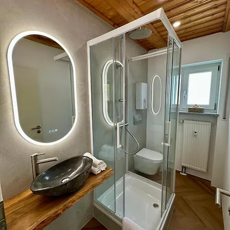 Moderne Im Bayerischen Wald Mit Bergblick, Balkon & Grosser Terrasse Apartmanhotel 3*