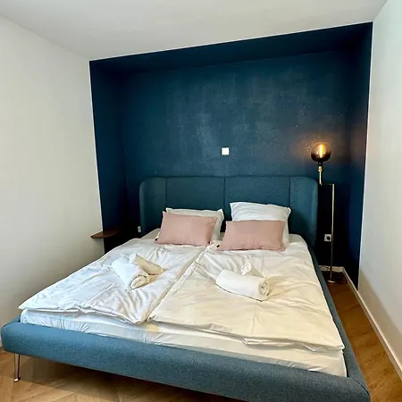 Moderne Im Bayerischen Wald Mit Bergblick, Balkon & Grosser Terrasse 3*