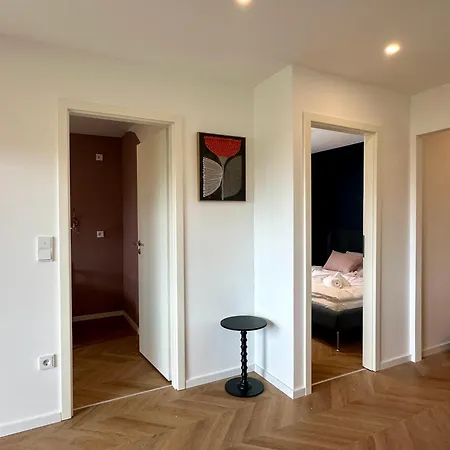 Moderne Im Bayerischen Wald Mit Bergblick, Balkon & Grosser Terrasse